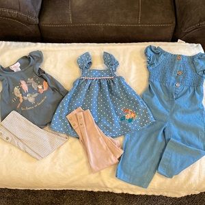 Set of 32 toddler outfits